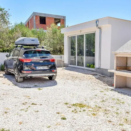 Zdeslav Apartamento *