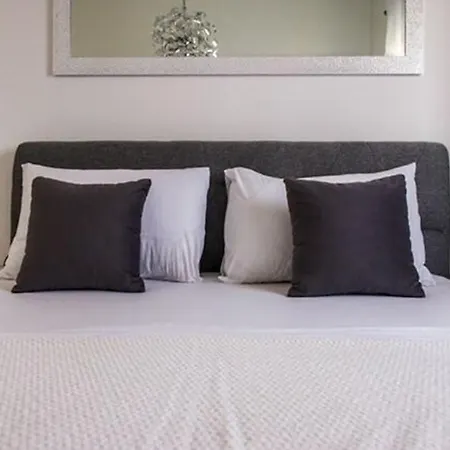 Apartamento Zdeslav Rogoznica (Sibenik-Knin)