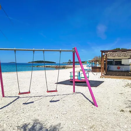 Zdeslav Apartamento Rogoznica (Sibenik-Knin)